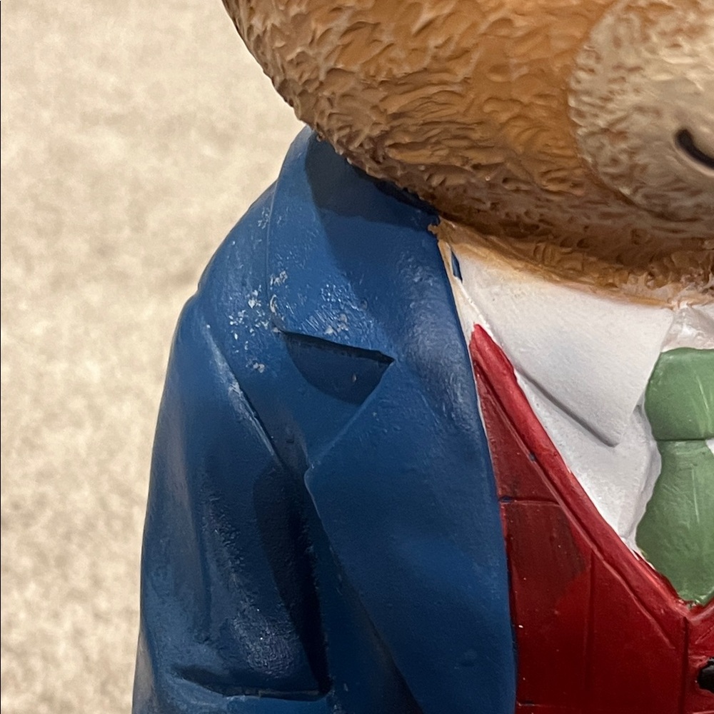 New Viral Tjmaxx Festive Bear Figurine with Gift Black Top Hat - Picture 16 of 17